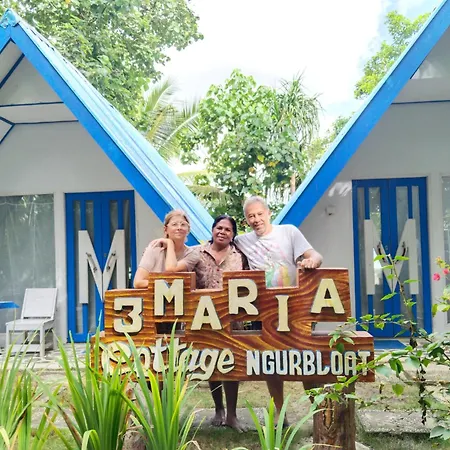 Tria Maria Cottage Ngurbloat Room photo